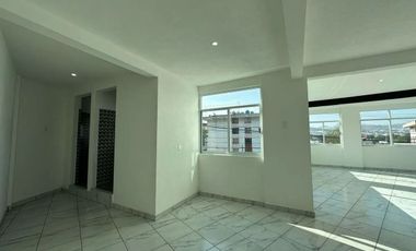 Casa con uso de suelo en renta en avenida principal de Atizapán de Zaragoza