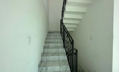 Casa con uso de suelo en renta en avenida principal de Atizapán de Zaragoza