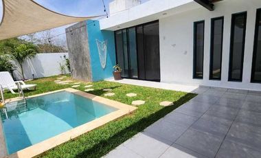 Renta casa amueblada con piscina 2 Recamaras mas Estudio en Conkal