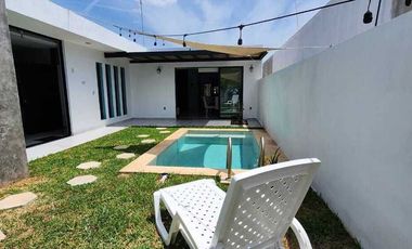 Renta casa amueblada con piscina 2 Recamaras mas Estudio en Conkal