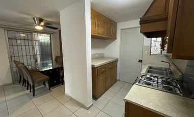 CASA EN RENTA - PEDREGAL DE APODACA - APODACA N.L.
