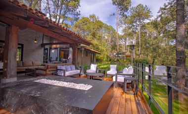 Casa de Lujo en Venta dentro de Condominio en Tapalpa