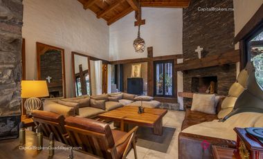 Casa de Lujo en Venta dentro de Condominio en Tapalpa