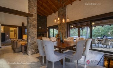 Casa de Lujo en Venta dentro de Condominio en Tapalpa