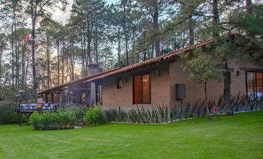 Casa de Lujo en Venta dentro de Condominio en Tapalpa