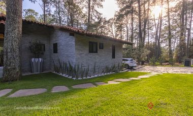 Casa de Lujo en Venta dentro de Condominio en Tapalpa