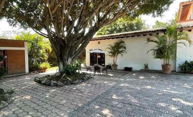 CASA SABINA ATRACTIVA FINCA EN LOMAS DE COCOYOC