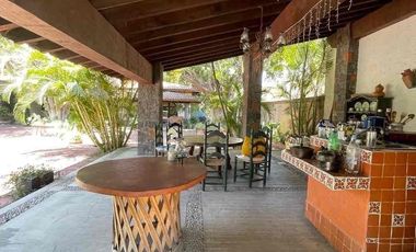 CASA SABINA ATRACTIVA FINCA EN LOMAS DE COCOYOC