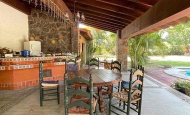 CASA SABINA ATRACTIVA FINCA EN LOMAS DE COCOYOC