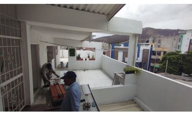 Oportunidad: edificio con 10 habitaciones en Rodadero Sur G-34