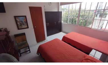 Oportunidad: edificio con 10 habitaciones en Rodadero Sur G-34