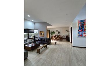 SE VENDE HERMOSO APARTAMENTO DUPLEX DE LUJO EN EL POBLADO