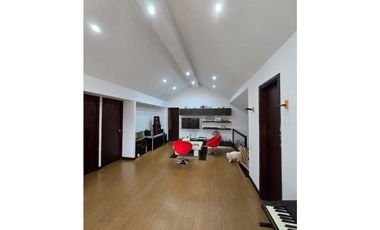 SE VENDE HERMOSO APARTAMENTO DUPLEX DE LUJO EN EL POBLADO