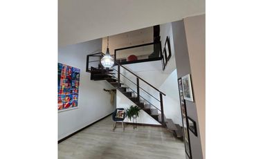 SE VENDE HERMOSO APARTAMENTO DUPLEX DE LUJO EN EL POBLADO