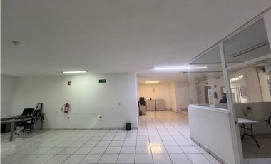 Venta de Bodega Céntrica con Oficinas – 1,236 m² en Pachuca