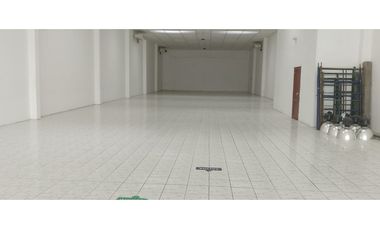 Guayaquil  Kennedy, Local comercial en Renta, 500m2, 1 Ambiente