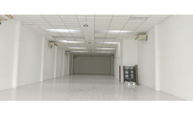 Guayaquil  Kennedy, Local comercial en Renta, 500m2, 1 Ambiente