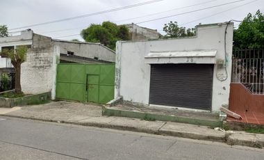 Casa lote amplia y bien ubicada, con áreas habilitadas para uso mixto.