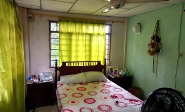 Casa lote amplia y bien ubicada, con áreas habilitadas para uso mixto.