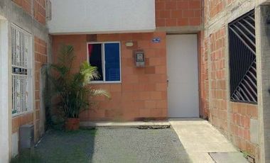 Venta De Casa De Dos Pisos -  Manzanares Sector 22 - Via Cali- Candelaria