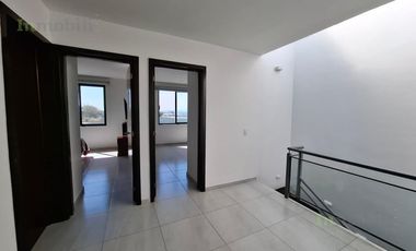 Casa en  Av. Punto Sur No. 6387 coto 6 casa 33