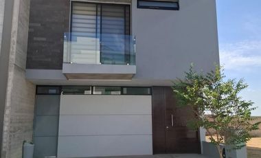 Casa en  Av. Punto Sur No. 6387 coto 6 casa 33