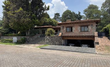 Casa en renta en Club de Golf los Encinos
