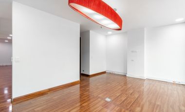 Arriendo oficina con TERRAZA en el Chicó
