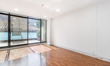Arriendo oficina con TERRAZA en el Chicó