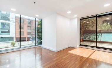 Arriendo oficina con TERRAZA en el Chicó