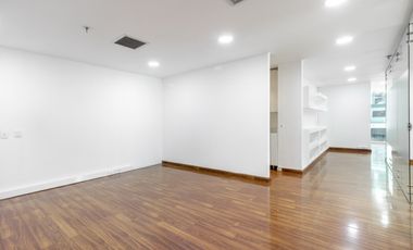 Arriendo oficina con TERRAZA en el Chicó