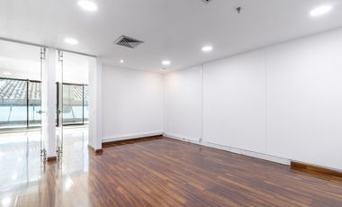 Arriendo oficina con TERRAZA en el Chicó