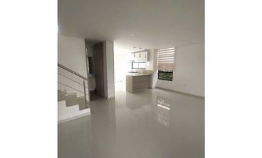 SE ARRIENDA CASA DE TRES HABITACIONES,CONJUNTO  SAN JERÓNIMO