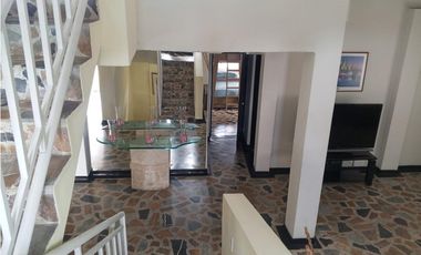 VENTA DE LOTE CON CASA FINCA EN EL SECTOR DE VILLAVERDE