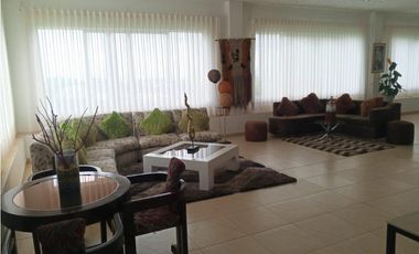 VENTA DE LOTE CON CASA FINCA EN EL SECTOR DE VILLAVERDE