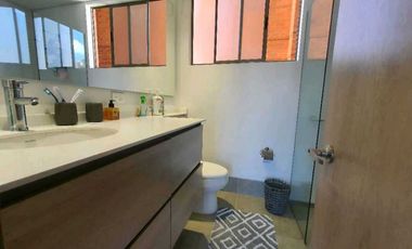 Apartamento en Via Linares cerca al Tesoro