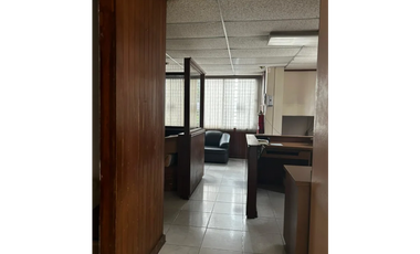 OFICINA / BELLA VISTA / 90M / AMOBLADA