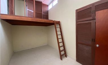 CERRO VIENTO / ALTOS DE CERRO VIENTO / 266M / 4 HABITACION / ESQUINA/J