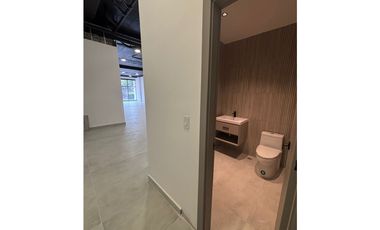 CALLE 50 / LOCAL COMERCIAL / 233M /  TERRAZA / 5 PARKIN