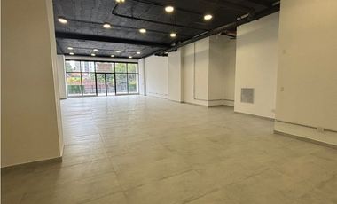 CALLE 50 / LOCAL COMERCIAL / 233M /  TERRAZA / 5 PARKIN