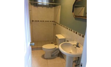 VENTA DE CASA EN DAVID POR DEBAJO DEL AVALUO  CERCADA