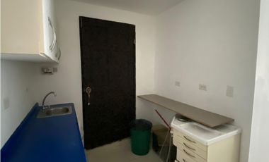 CONDADO DEL REY / LOCAL COMERCIAL / CENTENNIAL / 149M / PLANTA ALTA /J