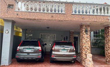 VENTA DE CASA EN CERRO LINDO 380.35 MTS2 NEGOCIABLE