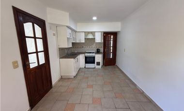 VENTA CHALET (4) AMB. - LOS PINARES - APTO CREDITO