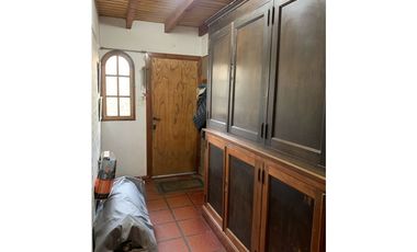 EN VENTA CASA EN BARRIO LOS ABEDULES CA-94