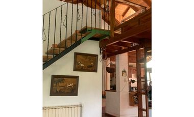 EN VENTA CASA EN BARRIO LOS ABEDULES CA-94