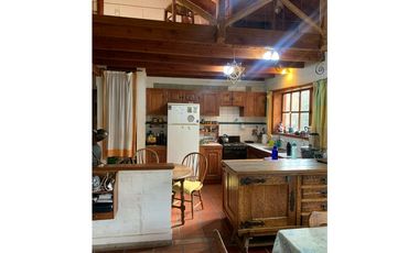 EN VENTA CASA EN BARRIO LOS ABEDULES CA-94