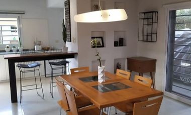 Casa en venta en Burzaco Este