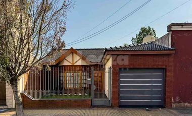 Casa en venta en Lanus Oeste