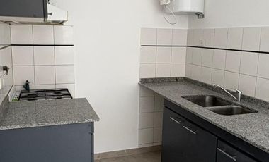 Departamento en alquiler de 1 dormitorio c/ cochera en Morón